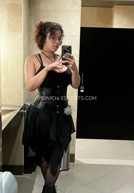 Ipswich escorts Natalie — 7