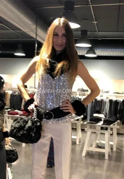 Ipswich escorts Sara — 5