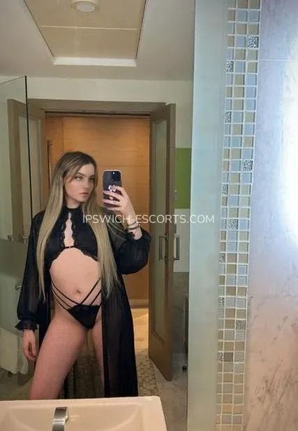 Ipswich escorts Avery — 4