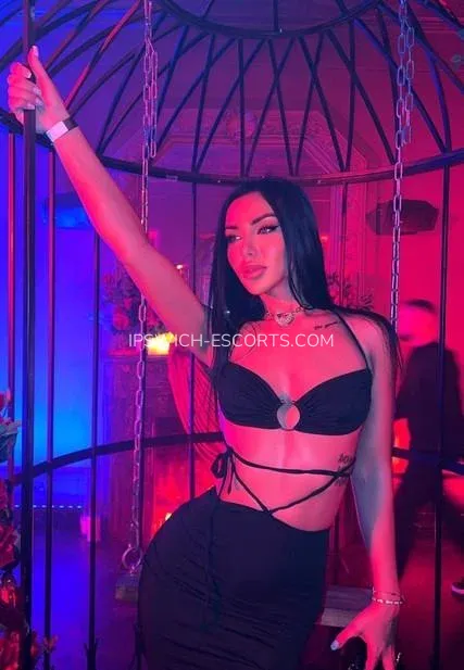 Ipswich escorts Julia — 6